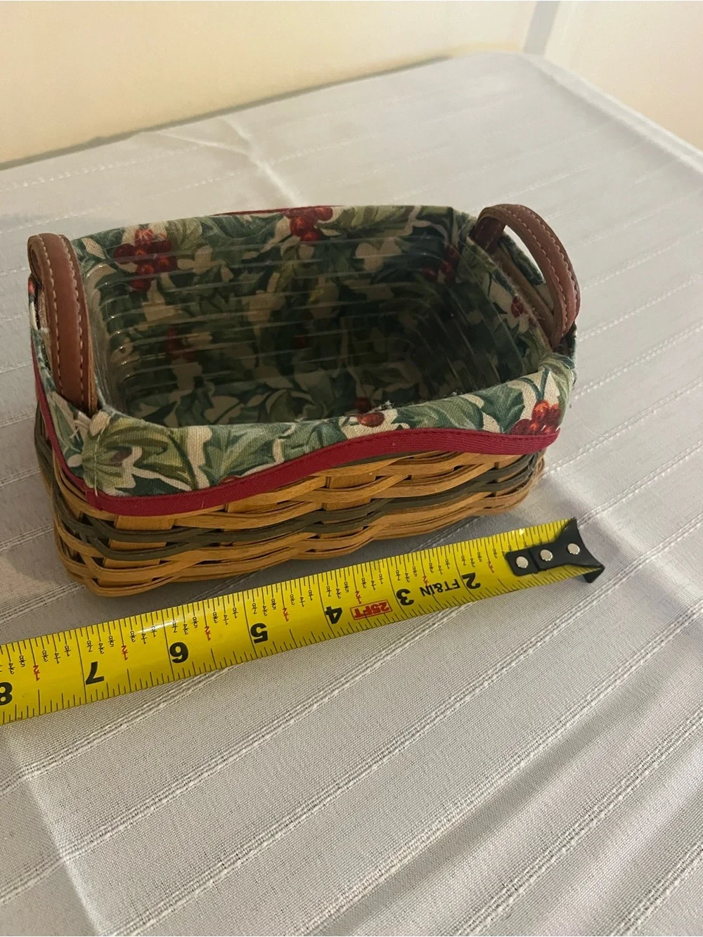 Longaberger Brown Woven Treats  Tree Trimming Basket with Liner & Insert